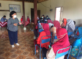UGM Ajak Warga Bersama-sama Jaga Tanaman