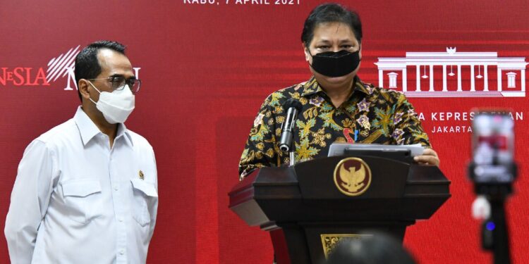 Pengendalian Covid-19 Dijalankan dengan Tetap Menjaga Momentum Pertumbuhan Ekonomi