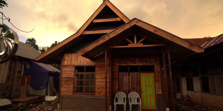 Bakrie Amanah Bangun 75 Rumah di Mamuju Berkonsep Recycle House