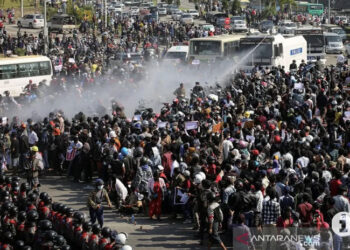 Pasukan Myanmar Lepas Tembakan ke Demonstran, Lima Tewas