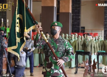 Kasad Terima Laporan Kenaikan Pangkat 25 Perwira Tinggi TNI AD