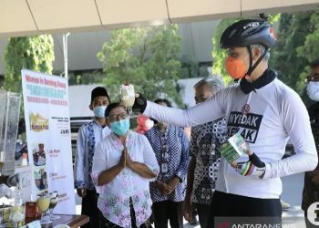 Gubernur Jawa Tengah Ajak Warga Minum Jamu untuk Jaga Imunitas