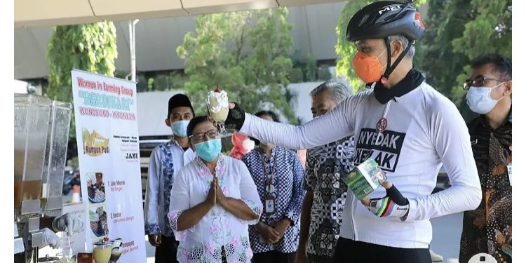 Gubernur Jawa Tengah Ajak Warga Minum Jamu untuk Jaga Imunitas