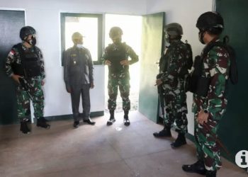 Pangdam Cenderawasih Serahkan Enam Rumah Dinkes Intan Jaya