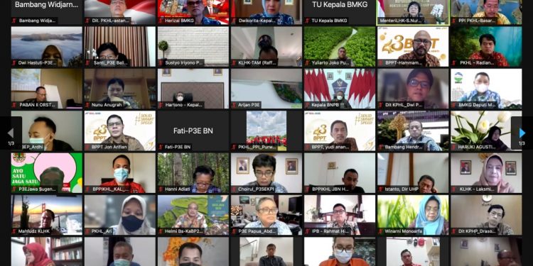 Menteri LHK Rakornis bersama BNPB, BMKG, BPPT, dan Akademisi, Bahas Karhutla