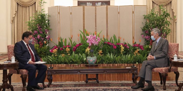 Menko Airlangga Bertemu dengan PM Singapura, Ini yang Dibicarakan