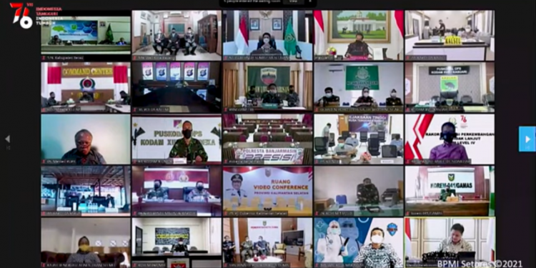 Ratas Evaluasi Perkembangan dan Tindak Lanjut PPKM Level 4 oleh Presiden