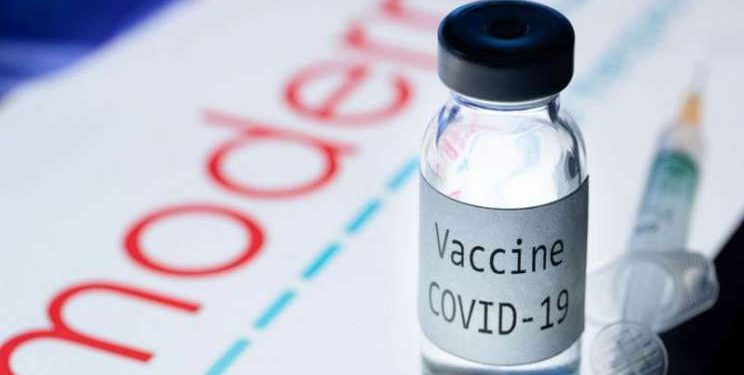 Menkes Pastikan Vaksin Ketiga Akan Diberikan ke Tenaga Kesehatan