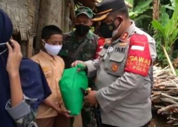 Polres Cianjur Salurkan Sembako dan Akan Renovasi Rumah Keluarga Tak Mampu