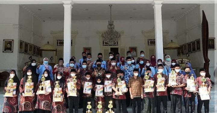 Penghargaan kepada Kafilah Berprestasi, Ini Harapan Bupati Cianjur