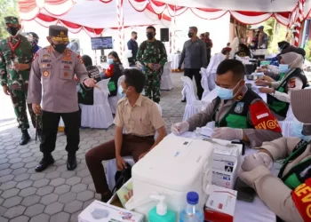 Kapolri Minta Pemprov NTB Mempercepat Vaksinasi Nasional