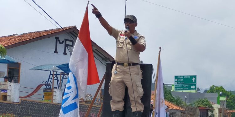 Buruh SPN Cianjur Tuntut UMK Naik 21 Persen