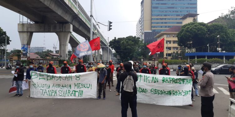 Forum Solidaritas untuk Mesuji Aksi di Depan Mabes Polri, Menuntut Ini