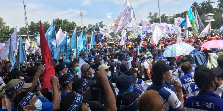 Pimpinan Massa Buruh Sambangi MK