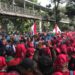 Ribuan Massa Buruh dari Berbagai Elemen Minta Diperbolehkan Aksi di MK