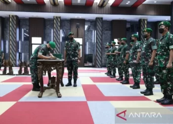 Mayjen TNI Maruli Simanjuntak Resmi Jabat Pangkostrad
