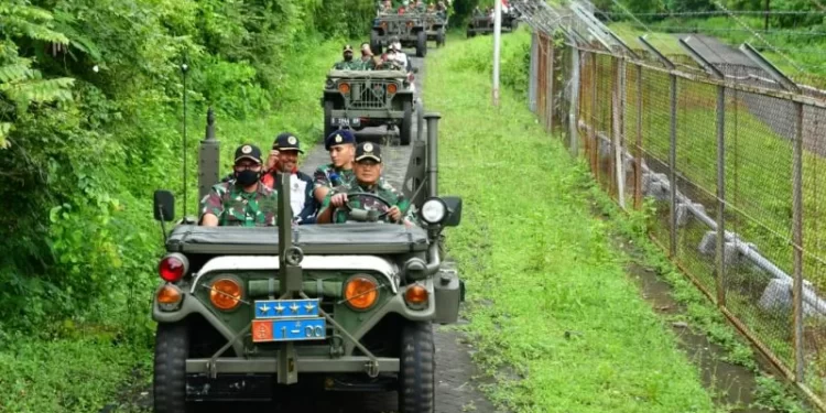 Kasal Tinjau Arsenal Batu Poron Pastikan Kekuatan untuk Jaga Laut