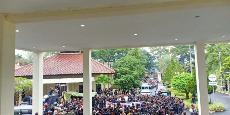Ketua DPC Cianjur Merespons Pemboikotan PDIP di Jabar