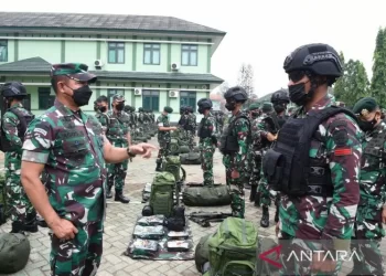 Wakasad Cek Kesiapan Operasi Tim Intai Tempur Kostrad