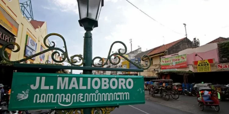 Ribuan Wisatawan Padati Malioboro Petugas Lebih Leluasa Urai Kerumunan