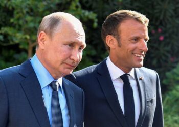 Macron Bertemu Putin, Bahas Ukraina