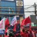 Puluhan Massa Buruh NIKEUBA Aksi di Depan Perusahaan LJR, Menyoal Upah