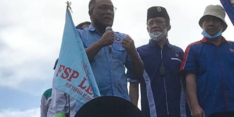 Aksi KSPSI di Depan Gedung DPR, Menyoal Omnibus Law dan Revisi UU P3