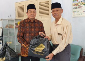 Road to 17 Ramadhan: Khatam Quran, Kiai Gontor Beri Restu UBN
