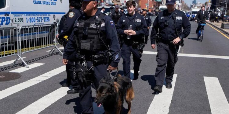 Terjadi Serangan di Jalur Kereta Bawah New York, Ini Dugaan Pelakunya