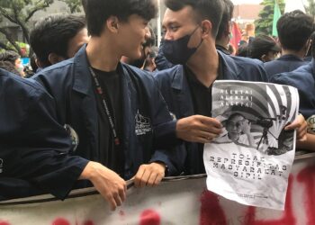 Aksi Mahasiswa BEM SI Kerakyatan di Silang Monas, Jakarta, Hari Ini