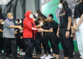 Gubernur Khofifah Lepas Tim Basket Putri ke SEA Games Vietnam