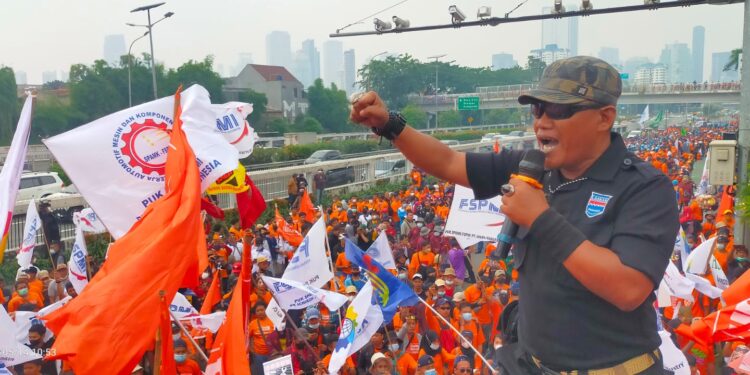 May Day Fiesta: Bukti Perlawanan Buruh terhadap Omnibus Law