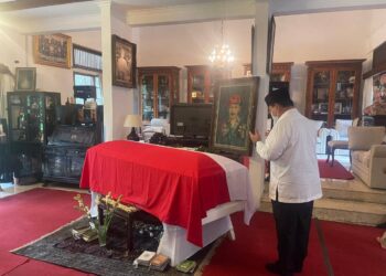 Mantan Danjen Kopassus Keenam Meninggal Dunia, Menhan Melayat
