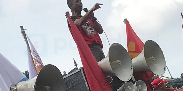 Ketum KPBI Hadir Bersama GEBRAK di Perayaan May Day Silang Monas