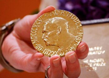 Jurnalis Rusia Lelang Medali Hadiah Nobel Perdamaian untuk Ukraina