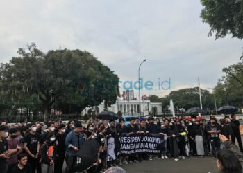 Massa Aksi Kamisan/JSKK Kritisi RKUHP di Istana
