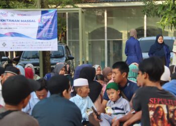 Khitanan Massal AQL Peduli