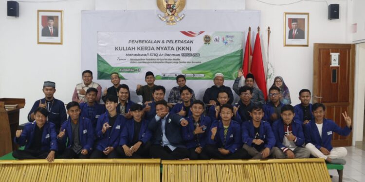 Sambut Milad AQL, STIQ Ar-Rahman Kirim Mahasiswa KKN ke 14 Desa