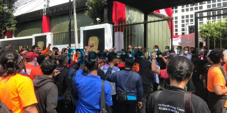 Ratusan Anggota Partai Buruh Mendatangi KPU, soal Ini