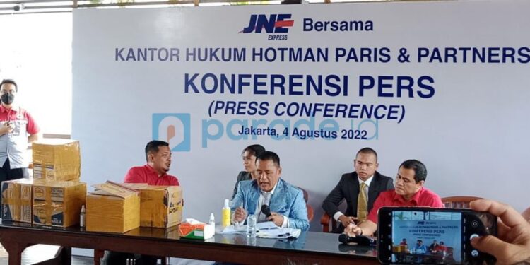 Pengacara JNE Hotman Paris Klarifikasi soal Beras yang Dikubur