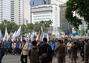 Aksi Unjuk Rasa BEM SI: Tolak Kenaikan Harga BBM