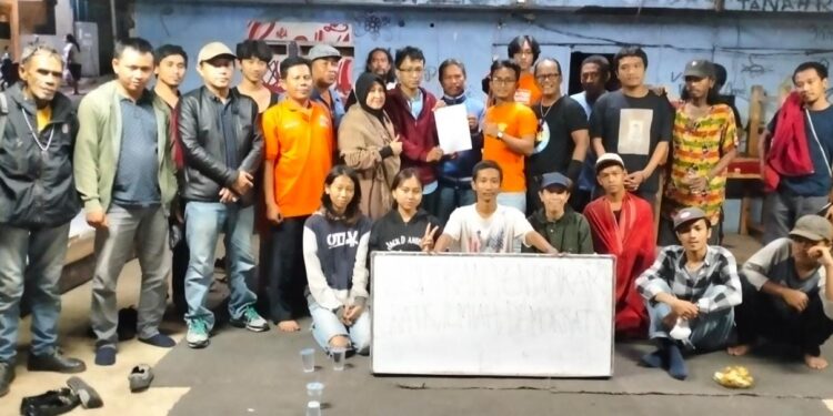 Partai Buruh Menindaklanjuti Bantu Pendidikan Anak Korban Penggusuran di Pancoran