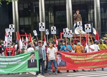Aksi Unjuk Rasa GPPK di Gedung KPK, Menyoal Ini