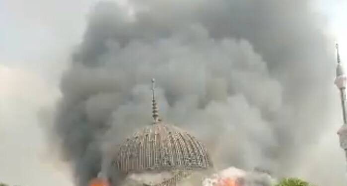 Kubah Masjid Raya JIC Terbakar, Ini Dugaan Penyebabnya