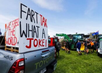 Protes Petani terhadap Rencana Pengenaan Pajak ke Hewan Ternak