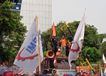 Partai Buruh Aksi di Kemnaker, Ketum KPBI Singgung Masa Kelam Buruh