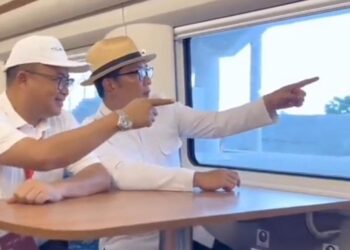 Ridwan Kamil Ikut Pengujian Kereta Api Cepat Jakarta-Bandung, Begini Reaksinya