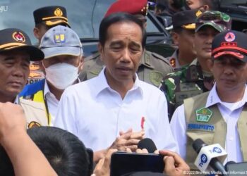 Jokowi Pastikan Evakuasi dan Distribusi Logistik Berjalan Baik di Cianjur