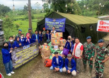Mahasiswa STIE Dewantara Bantu Korban Gempa Cianjur