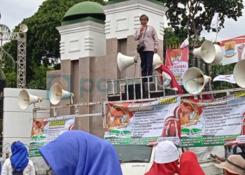 Ketum SBSI 92 Hadir di Aksi Unjuk Rasa Aliansi Emak-emak Bergerak (AEB)